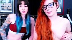 Brunette mom rubs lesbian teen cunt through sexy panties